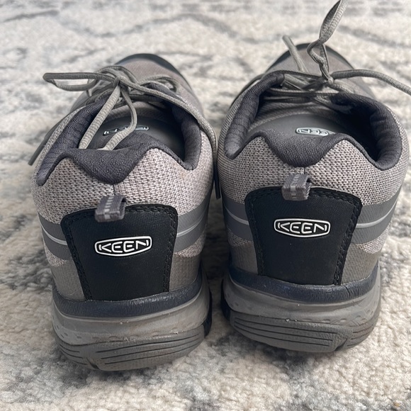 Keen Womans KeenDry Waterproof Shoes - Size 10 - Picture 4 of 8